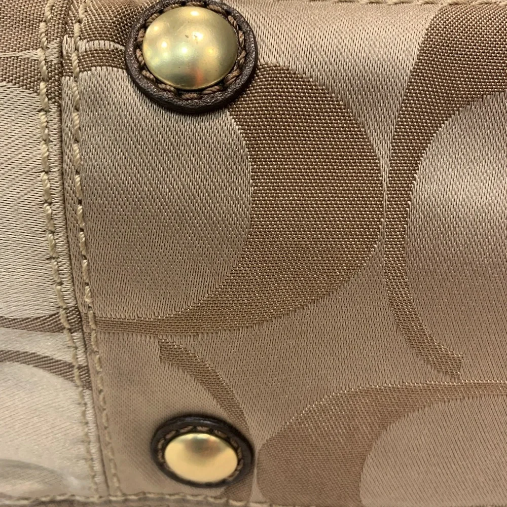 Coach Garnet Signature Sateen handbag (2009) - Picture 15 of 15